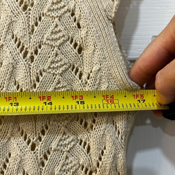 Boston Proper Womens Sz M Peplum Cap Sleeve Top Cream Pointelle Knit Scoop Neck - Picture 5 of 8